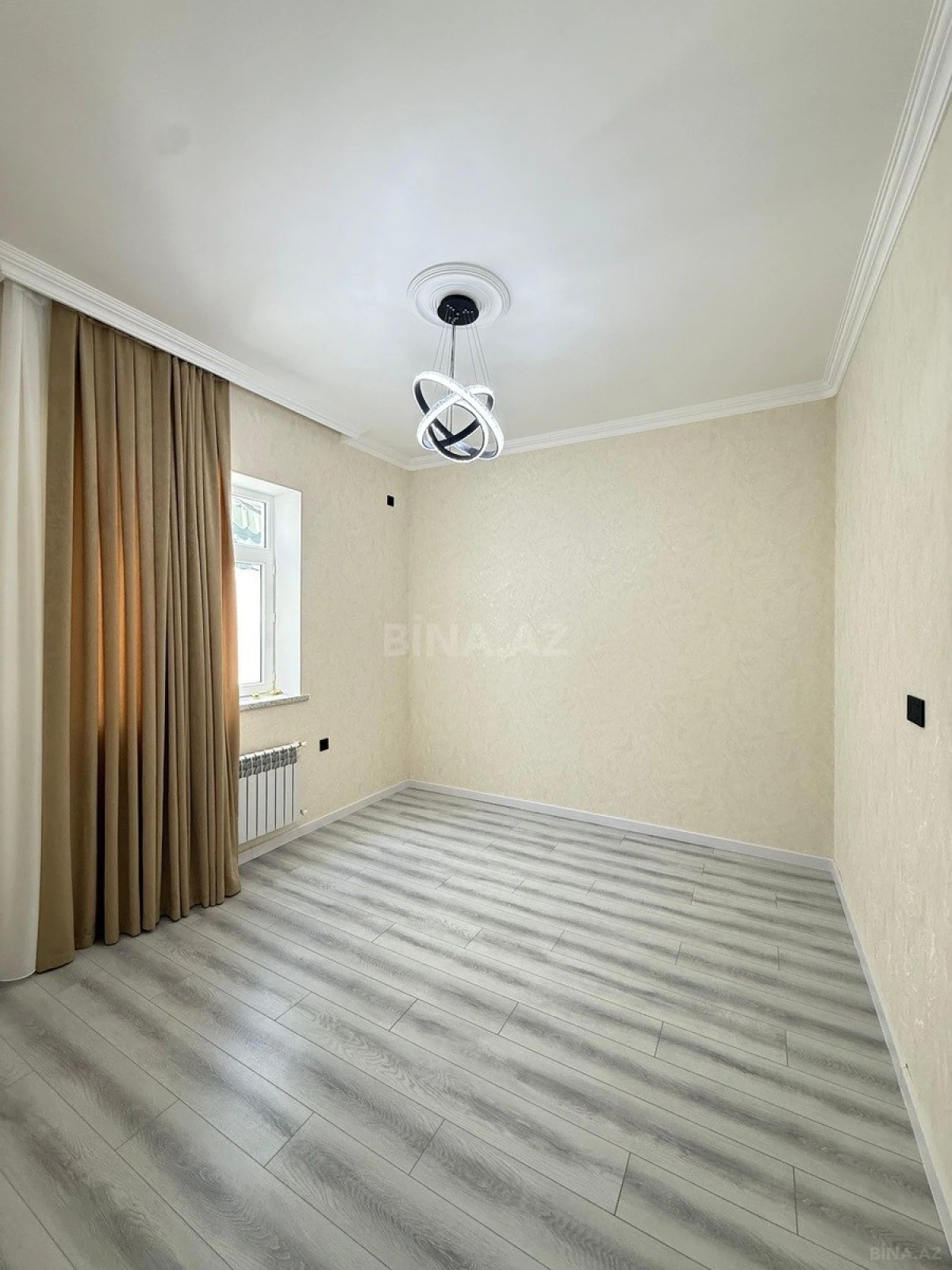 Satılır 4 otaqlı həyət evi 160 m²