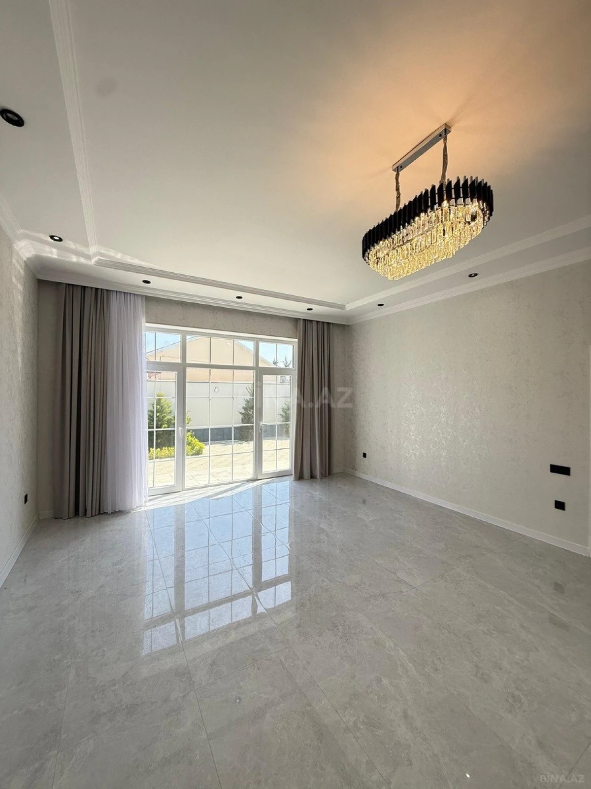 Satılır 4 otaqlı həyət evi 160 m²