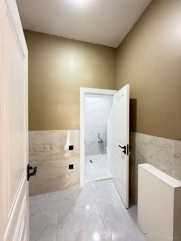 Satılır 4 otaqlı həyət evi 160 m²