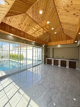 Satılır 4 otaqlı həyət evi 160 m²