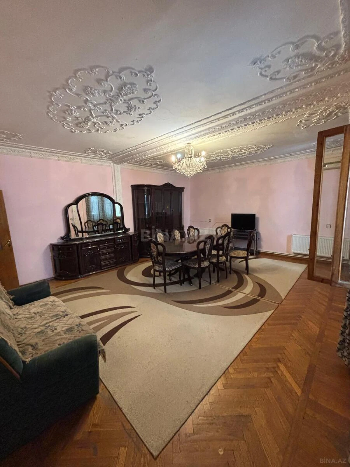 Kirayə verilir 4 otaqlı mənzil 100 m²