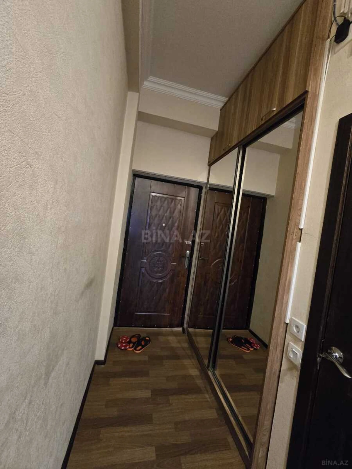 Kirayə verilir 2 otaqlı mənzil 65 m²