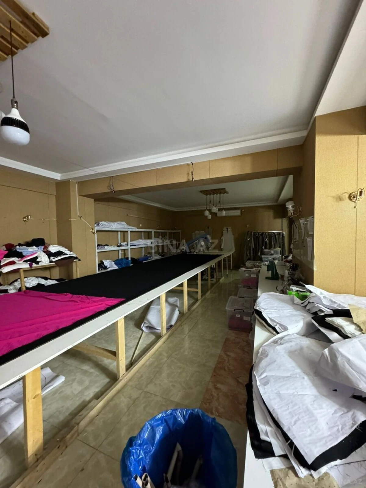 Satılır obyekt 820 m²