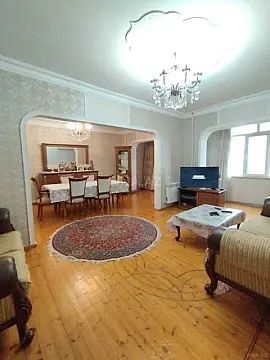 Satılır 5 otaqlı mənzil 125 m² — Bakı, Memar Əcəmi yanı 5 otaq 125.00 m²