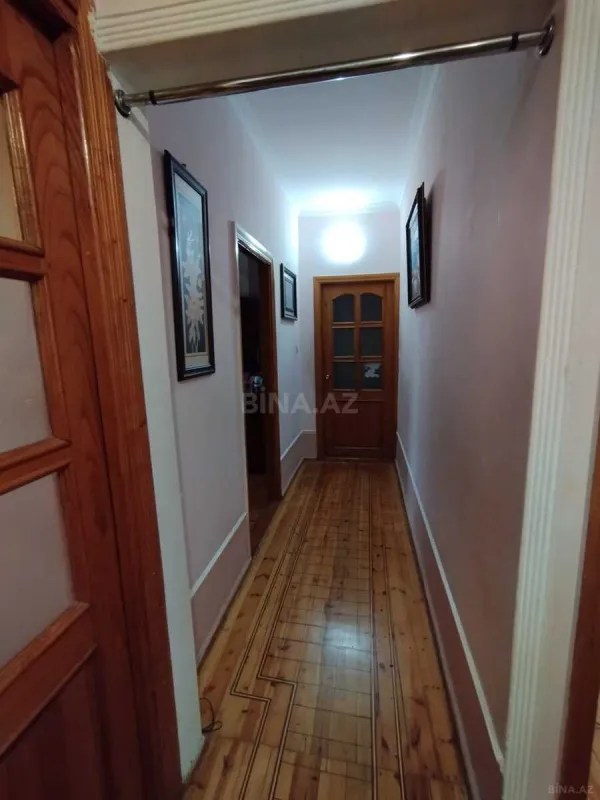 Satılır 5 otaqlı mənzil 125 m²