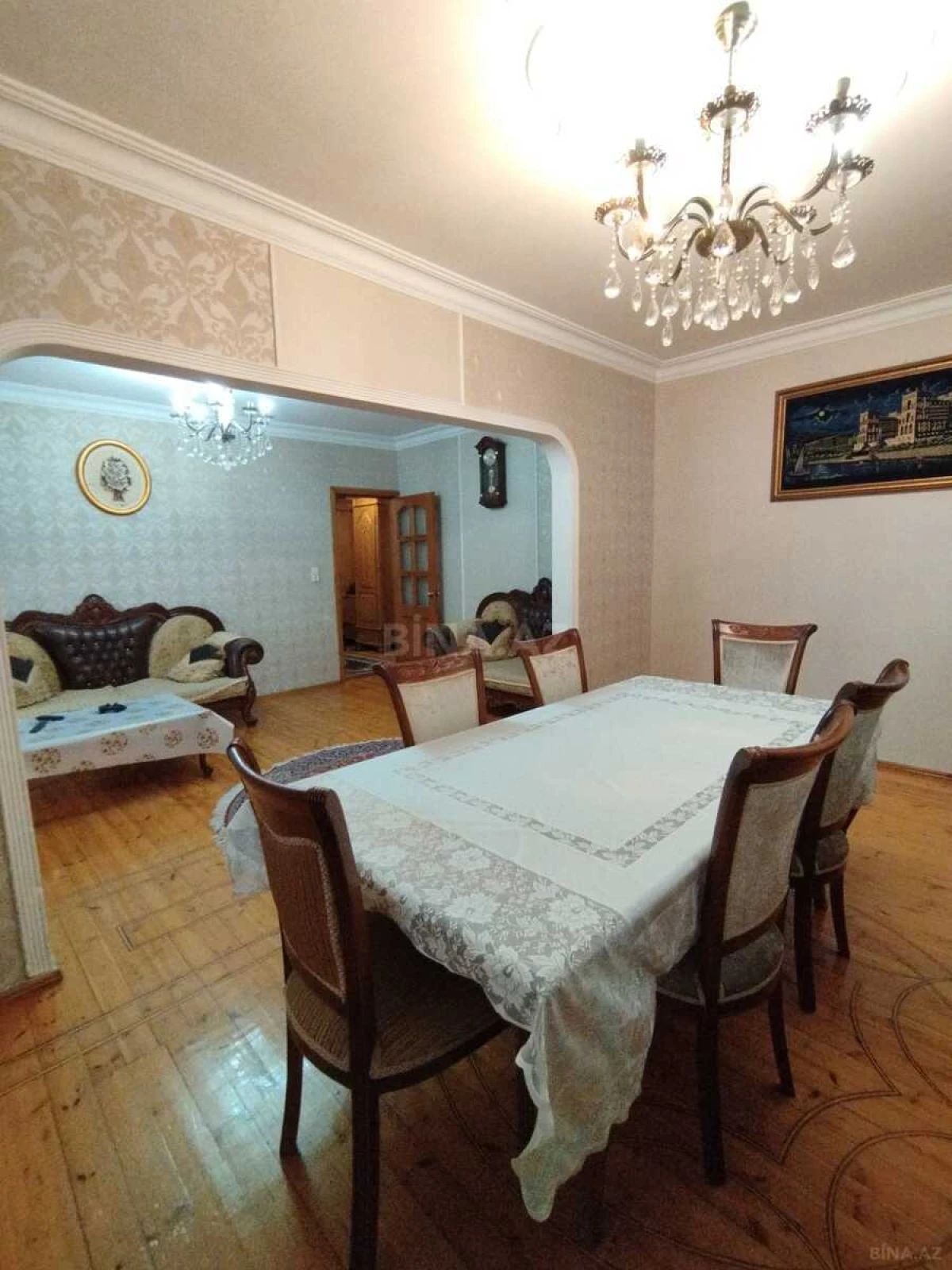 Satılır 5 otaqlı mənzil 125 m²