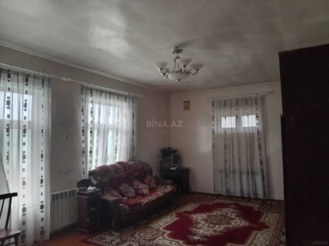 Satılır 5 otaqlı həyət evi 170 m²