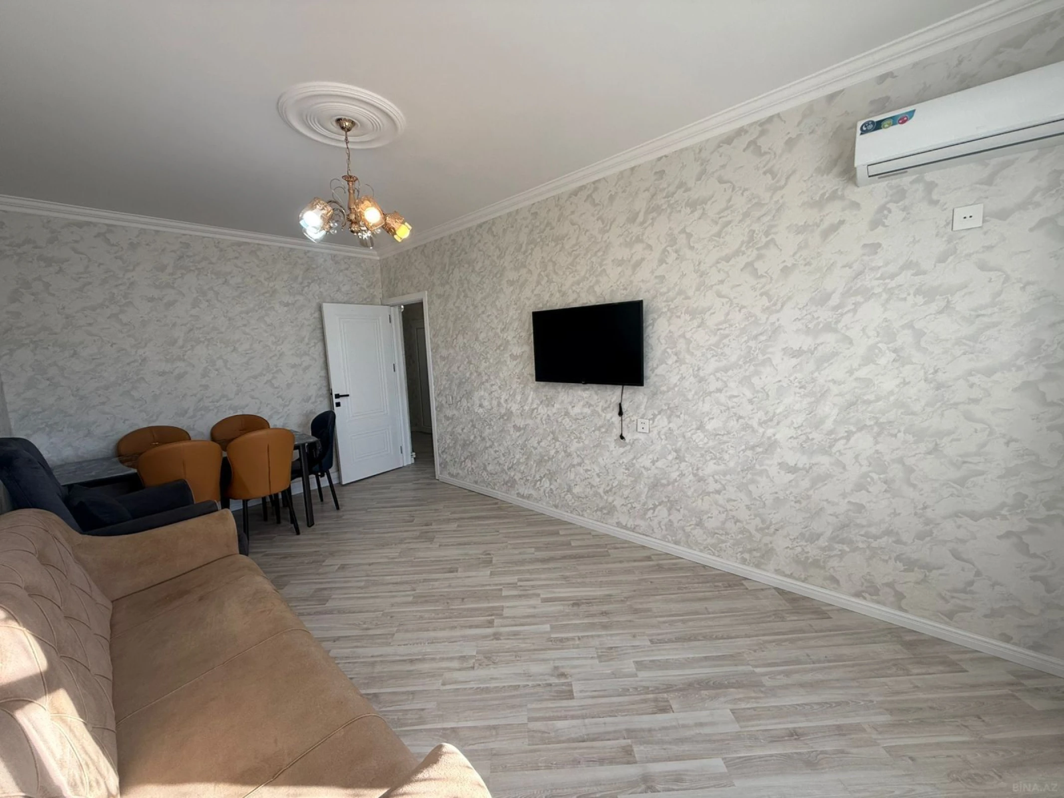 Satılır 2 otaqlı mənzil 60 m²
