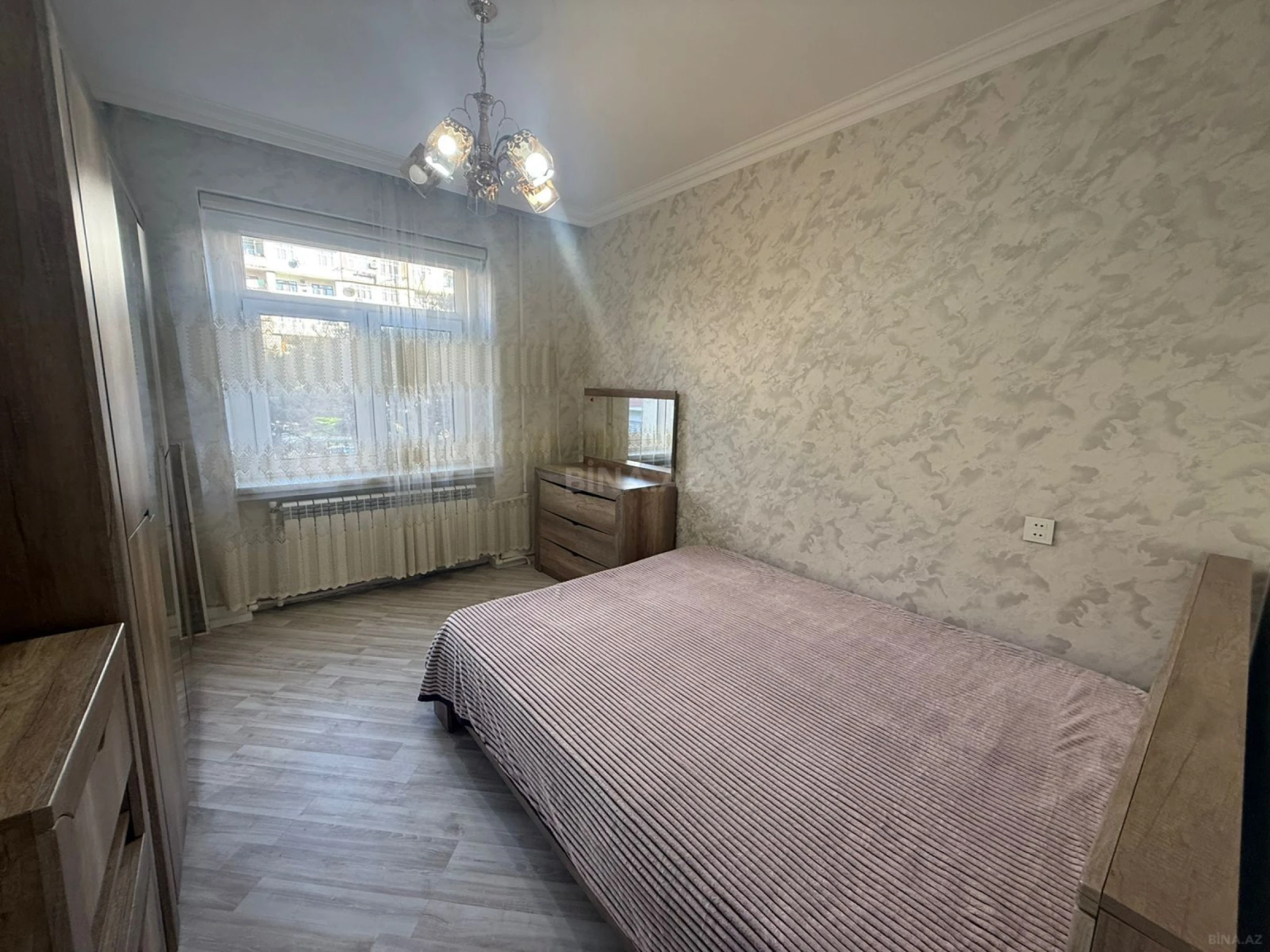 Satılır 2 otaqlı mənzil 60 m²