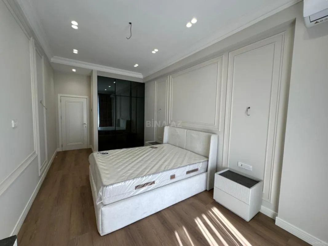 Satılır 2 otaqlı mənzil 79.3 m²