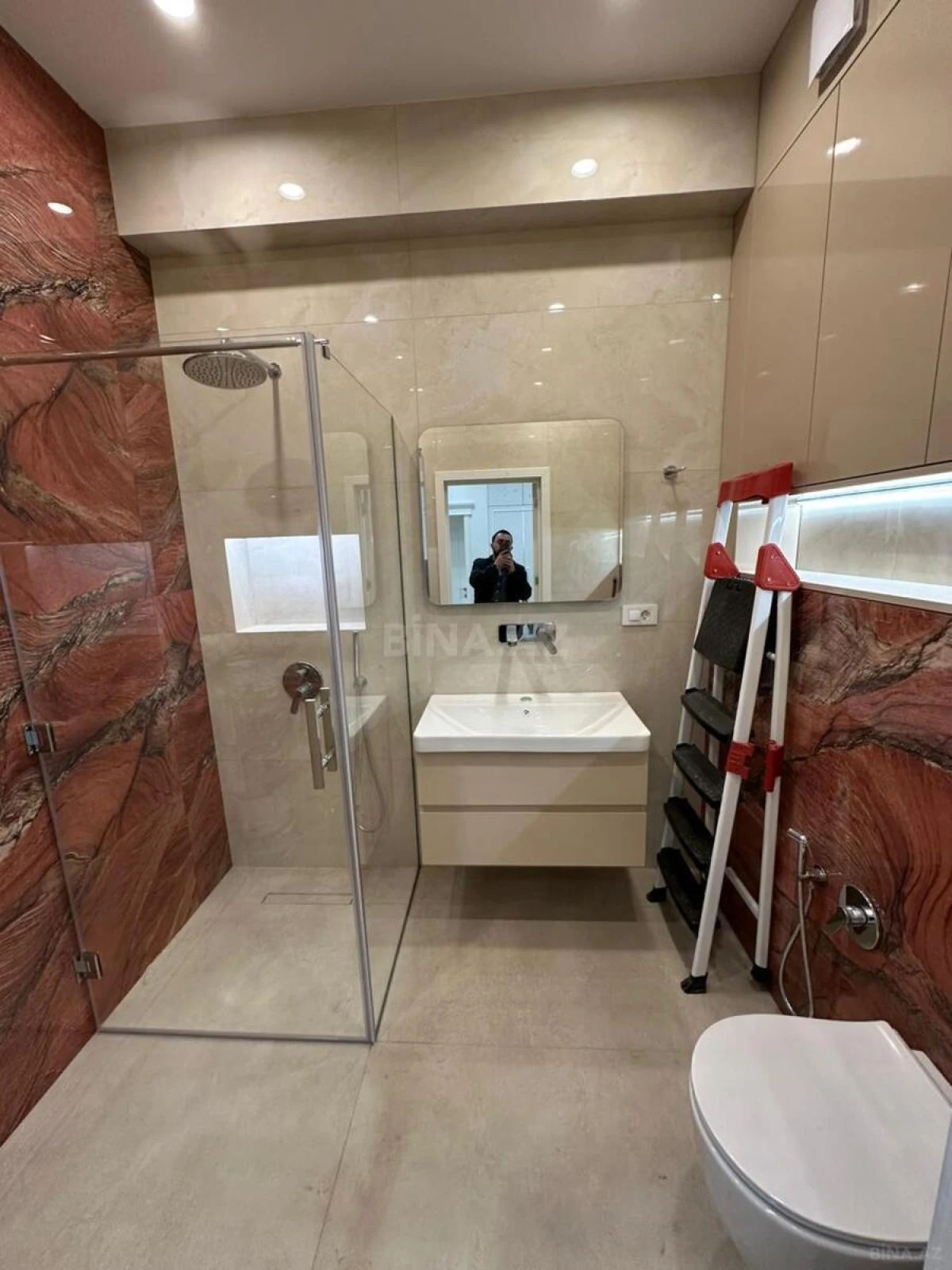 Satılır 2 otaqlı mənzil 79.3 m²