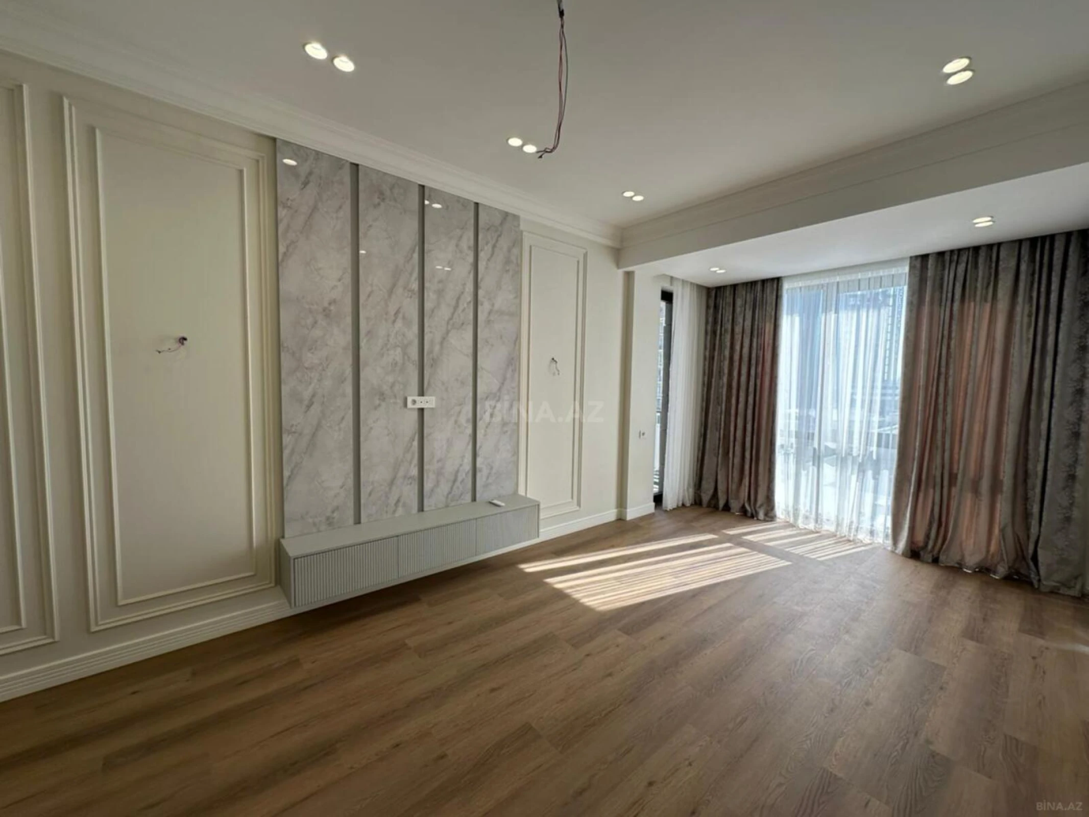 Satılır 2 otaqlı mənzil 79.3 m²