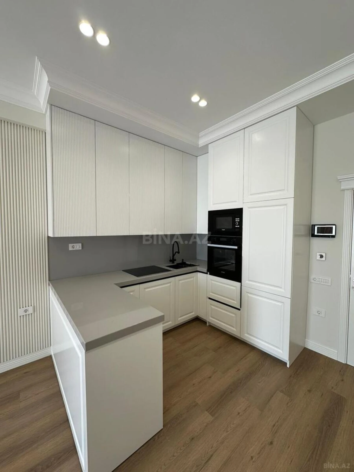 Satılır 2 otaqlı mənzil 79.3 m²