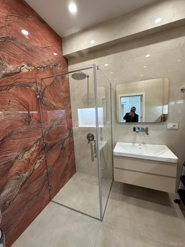 Satılır 2 otaqlı mənzil 79.3 m²