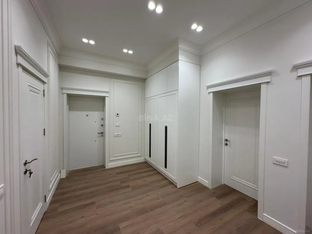Satılır 2 otaqlı mənzil 79.3 m²