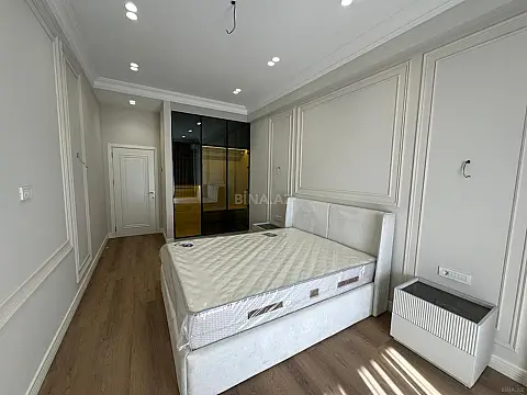 Satılır 2 otaqlı mənzil 79.3 m²