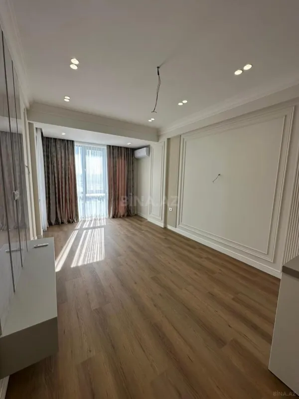 Satılır 2 otaqlı mənzil 79.3 m²