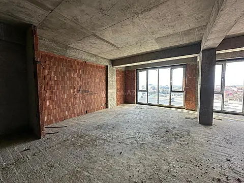 Satılır 2 otaqlı mənzil 108.2 m²