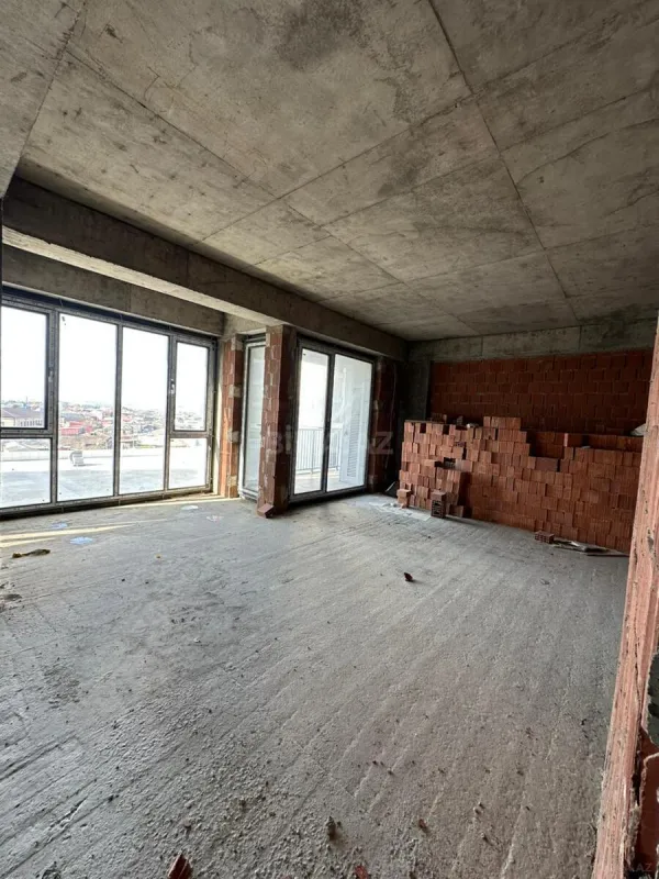 Satılır 2 otaqlı mənzil 108.2 m²