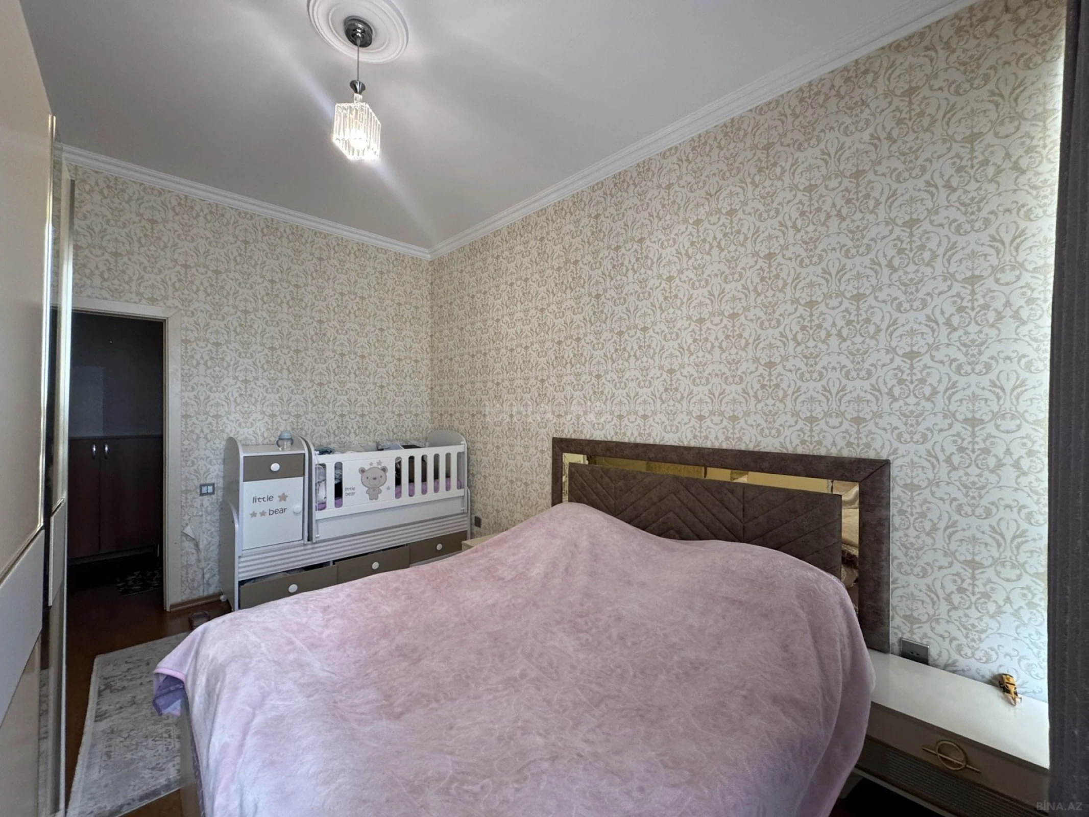 Satılır 2 otaqlı mənzil 80 m²