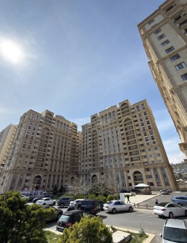 Satılır 2 otaqlı mənzil 80 m²