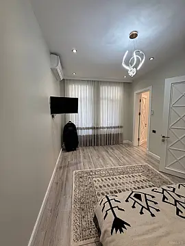 Satılır 6 otaqlı həyət evi 250 m²