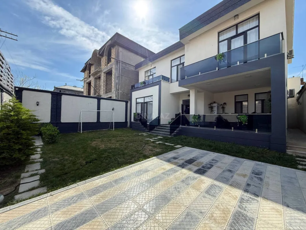 Satılır 6 otaqlı həyət evi 250 m²
