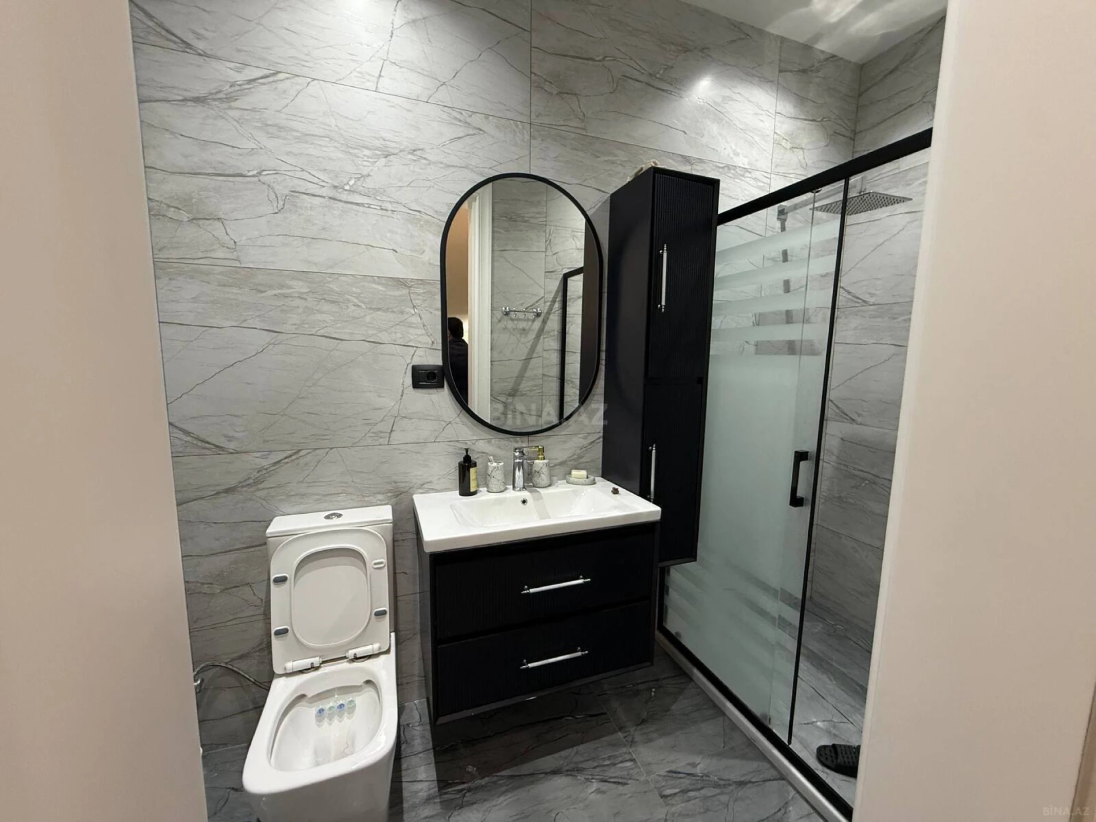 Satılır 6 otaqlı həyət evi 250 m²