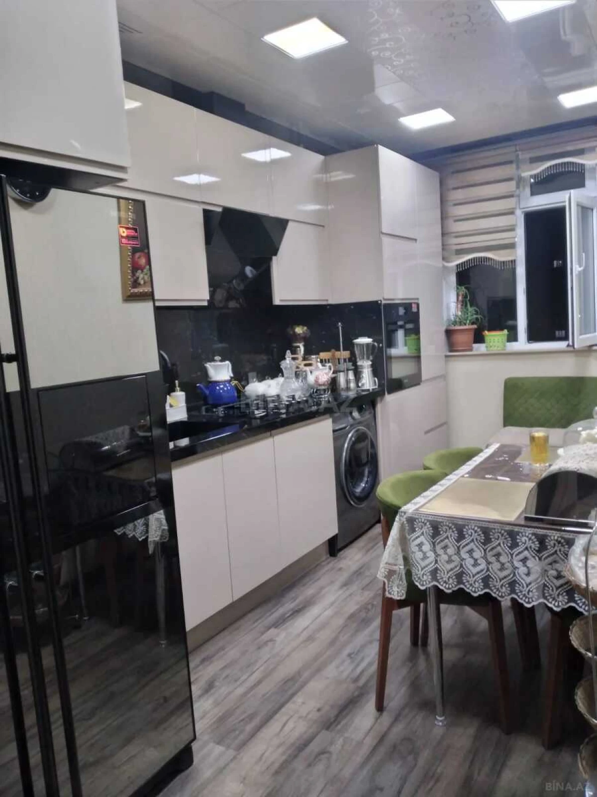 Kirayə verilir 2 otaqlı mənzil 57 m²