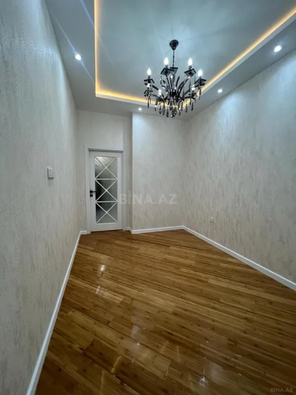 Kirayə verilir 2 otaqlı mənzil 65 m²