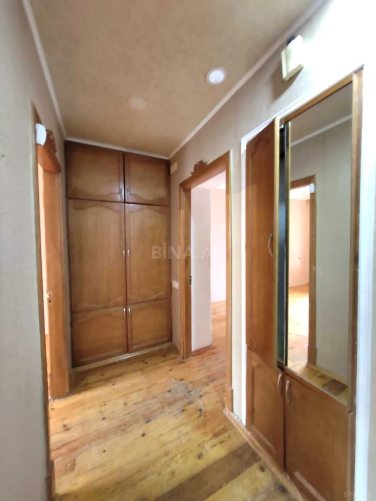 Satılır 2 otaqlı mənzil 50 m²