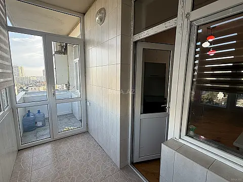 Kirayə verilir 2 otaqlı mənzil 90 m²