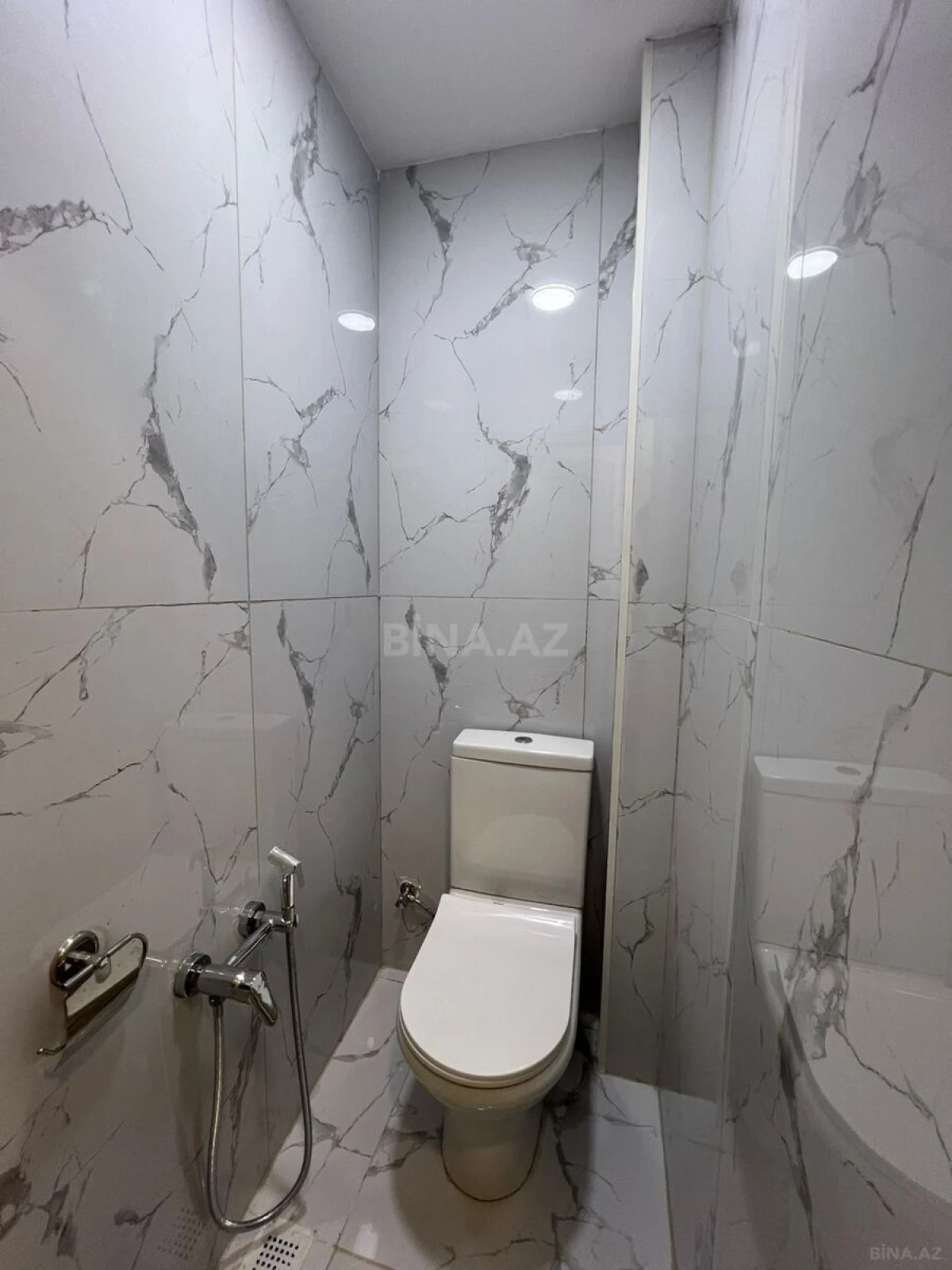 Satılır 3 otaqlı mənzil 68 m²