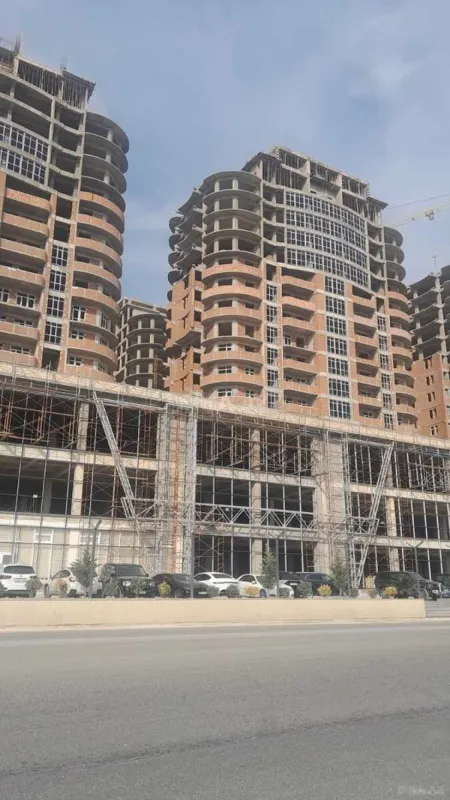 Satılır 2 otaqlı mənzil 83.5 m²