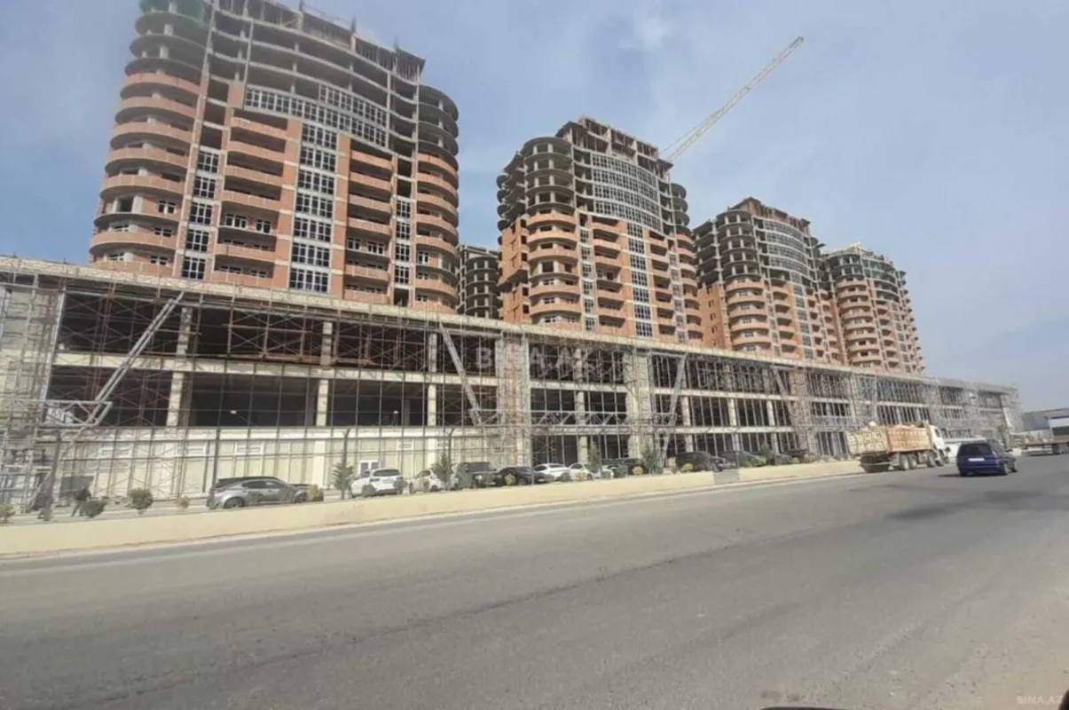 Satılır 2 otaqlı mənzil 83.5 m²