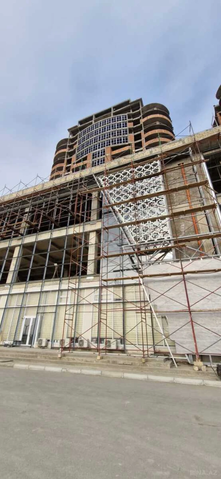 Satılır 2 otaqlı mənzil 83.5 m²