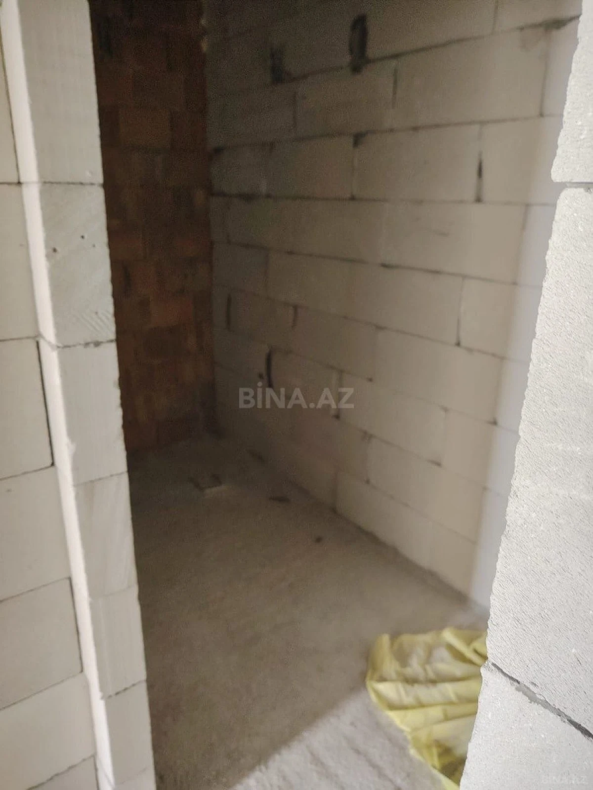 Satılır 3 otaqlı mənzil 87 m²