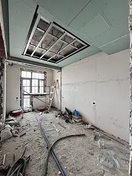 Satılır 4 otaqlı mənzil 250 m²