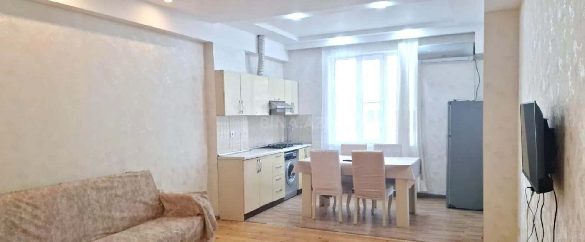 Kirayə verilir 2 otaqlı mənzil 63 m²