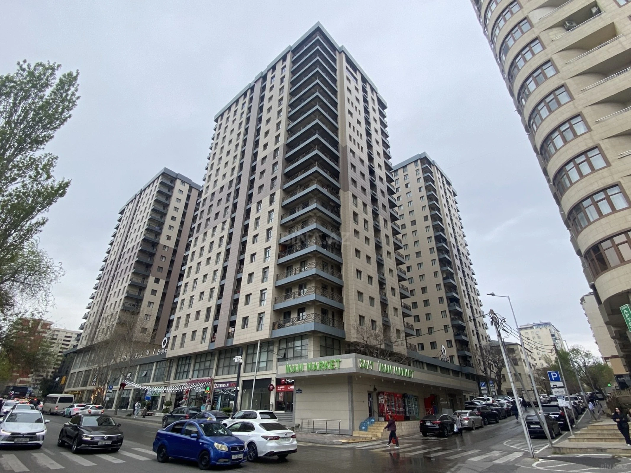 Satılır 3 otaqlı mənzil 128.6 m²