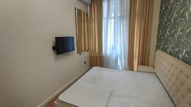 Satılır 2 otaqlı mənzil 74 m²