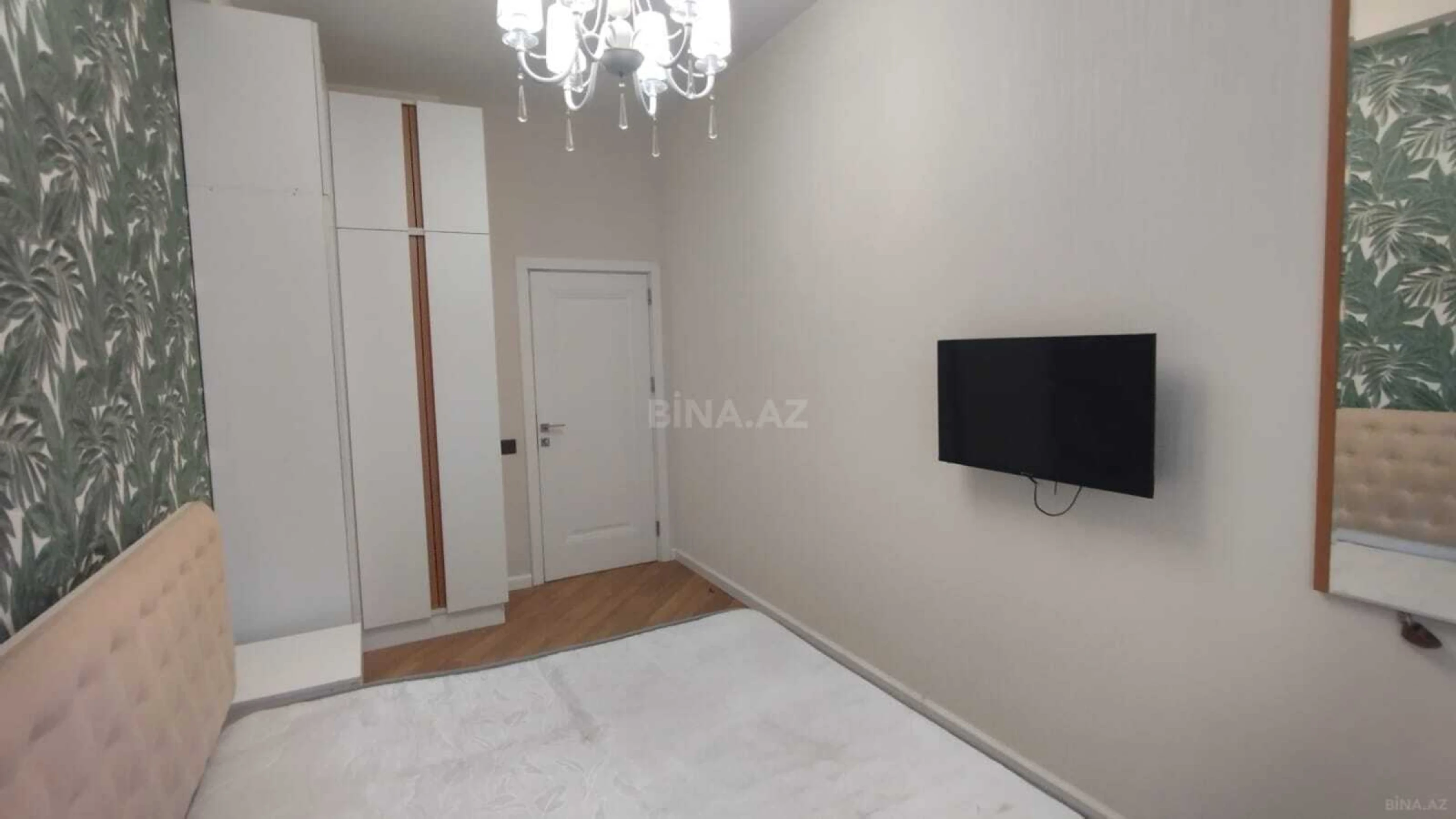 Satılır 2 otaqlı mənzil 74 m²