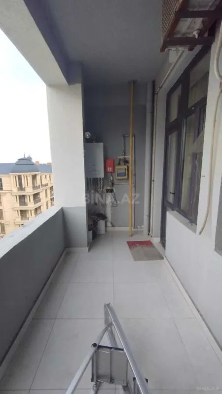 Satılır 2 otaqlı mənzil 74 m²