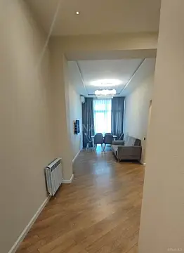 Satılır 2 otaqlı mənzil 74 m²