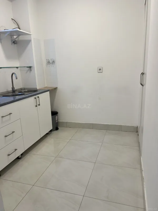 Kirayə verilir 1 otaqlı ofis 40 m²
