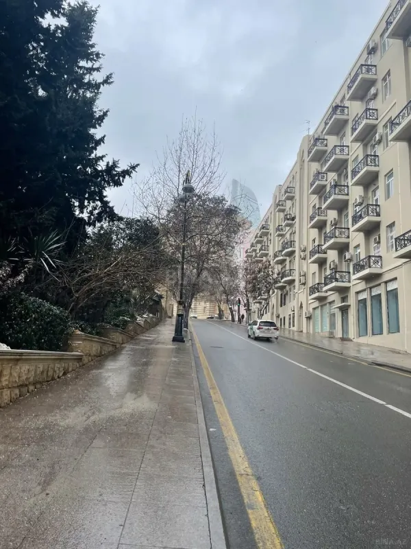Kirayə verilir 1 otaqlı ofis 40 m²