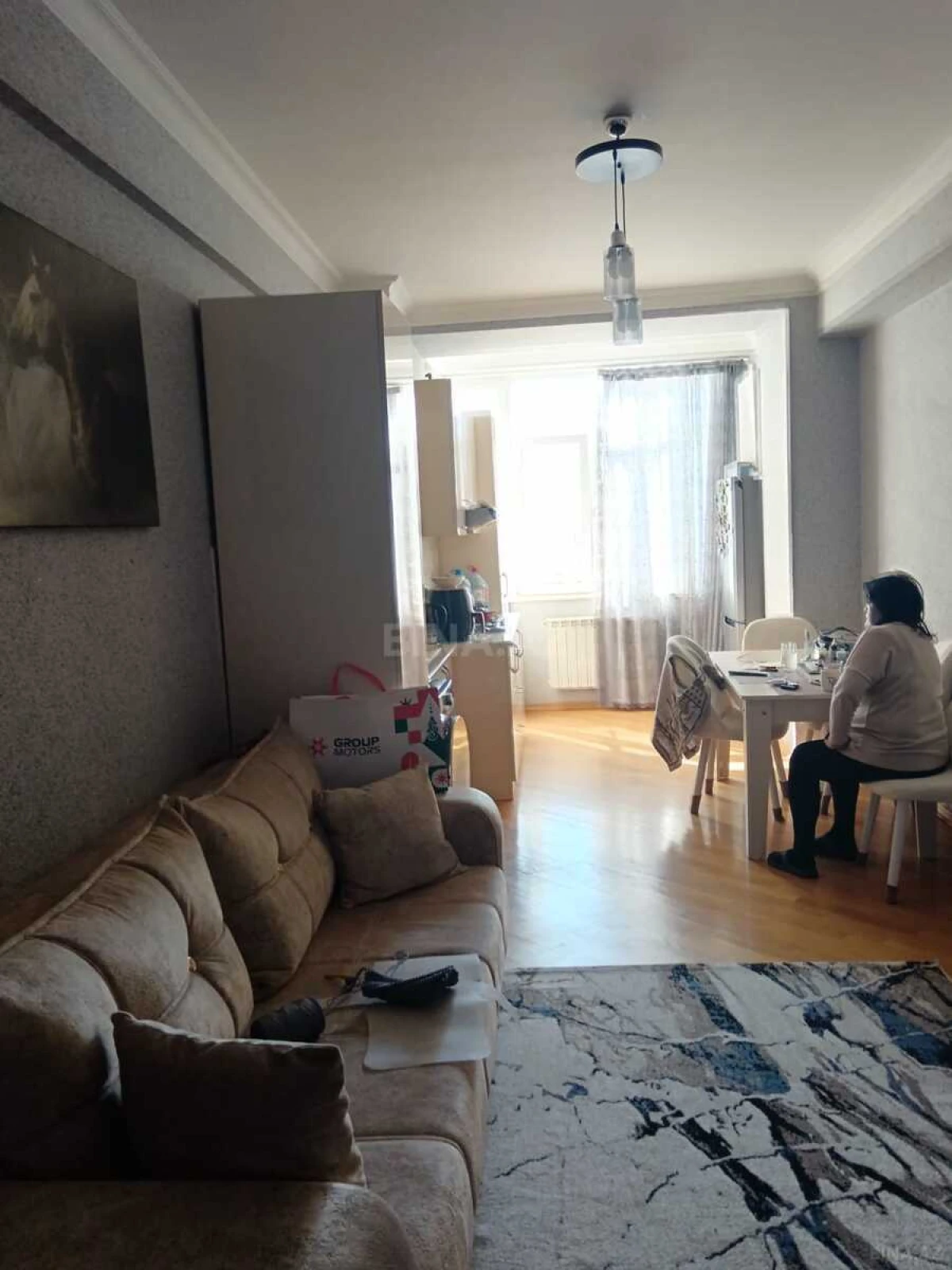Satılır 2 otaqlı mənzil 70 m²