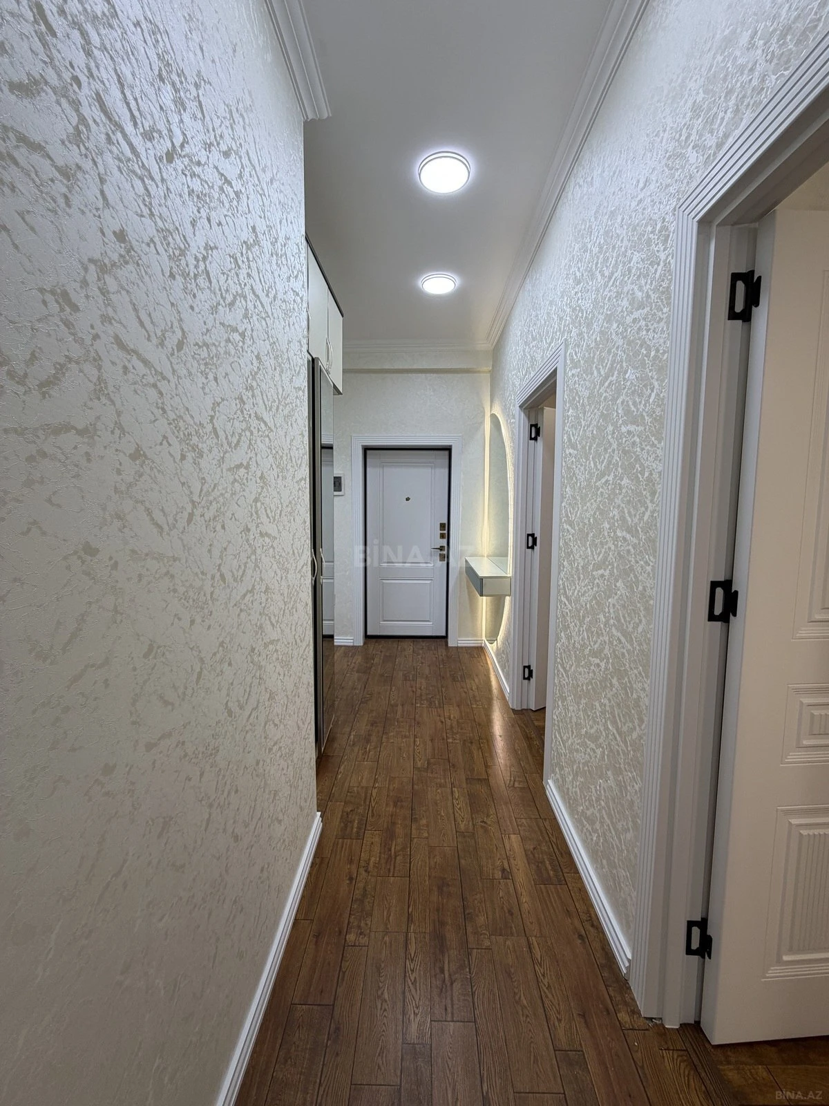 Satılır 2 otaqlı mənzil 70 m²