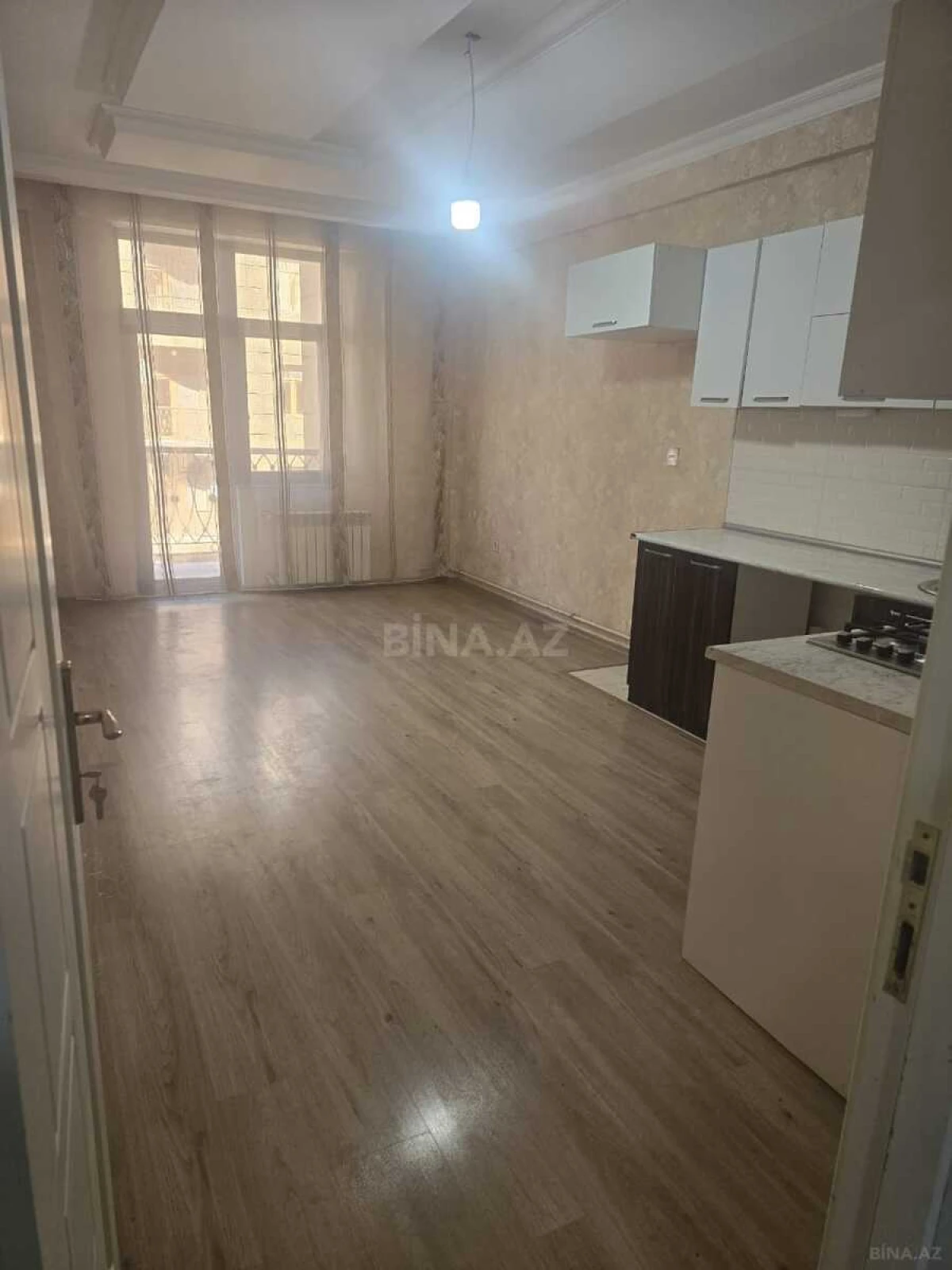 Kirayə verilir 2 otaqlı mənzil 80 m²