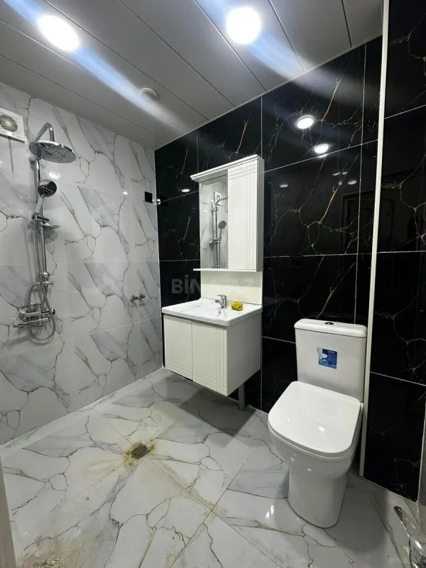 Kirayə verilir 2 otaqlı mənzil 55 m²